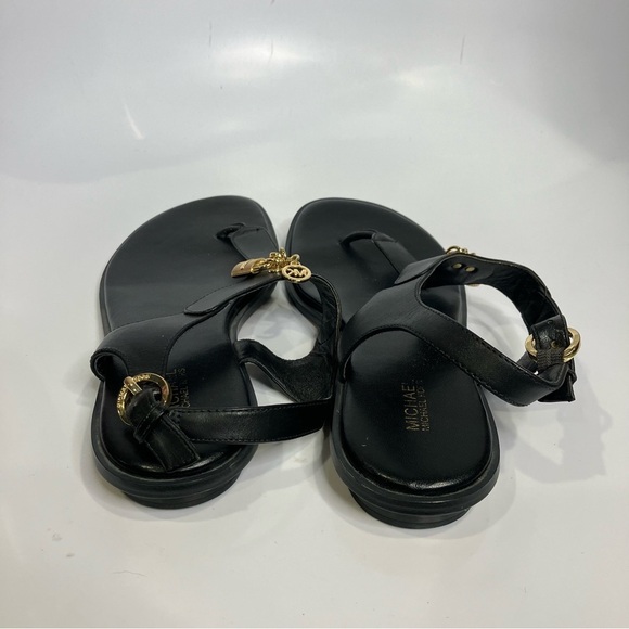 Michael Michael Kors black leather thong sandal gold lock charms size 8.5 - Picture 5 of 9
